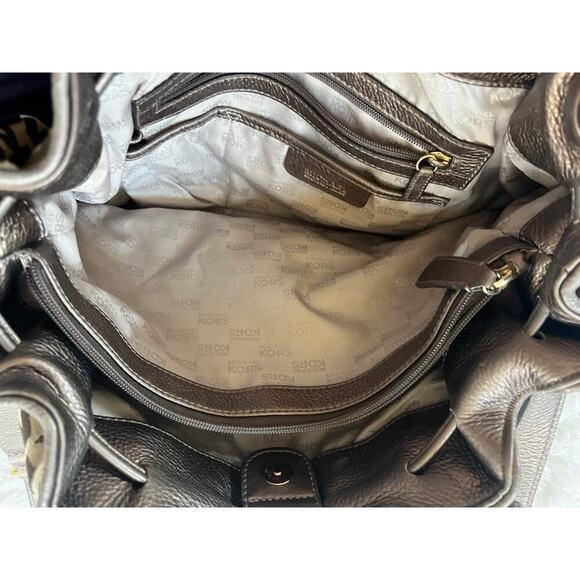 Michael Kors Tan and Brown fashion bag w/ 2 handles plus shoulder strap - Picture 6 of 10